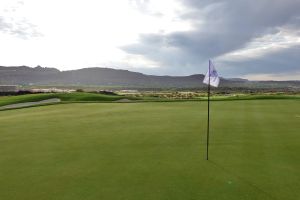 Black Desert 1st Green